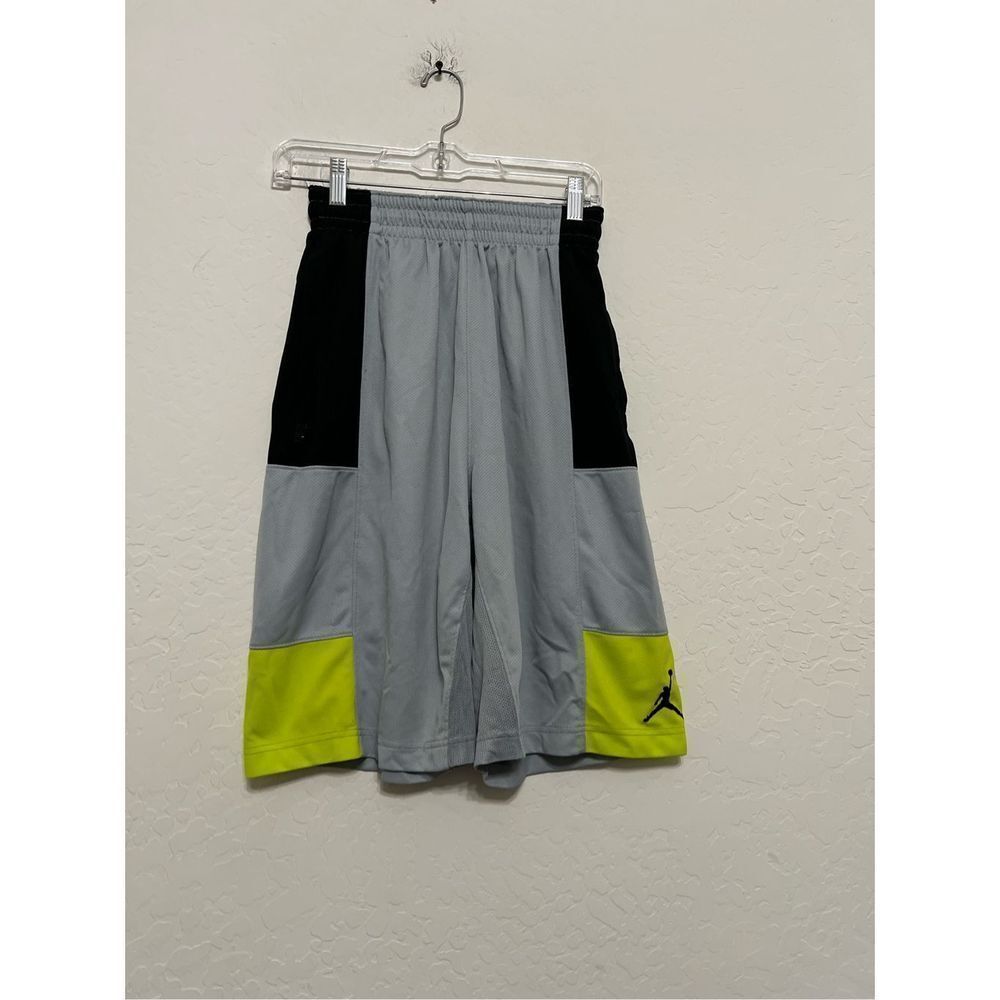 NIKE AIR JORDAN JUMPMAN BASKETBALL SHORTS MENS SIZE S GYM ACTIVE